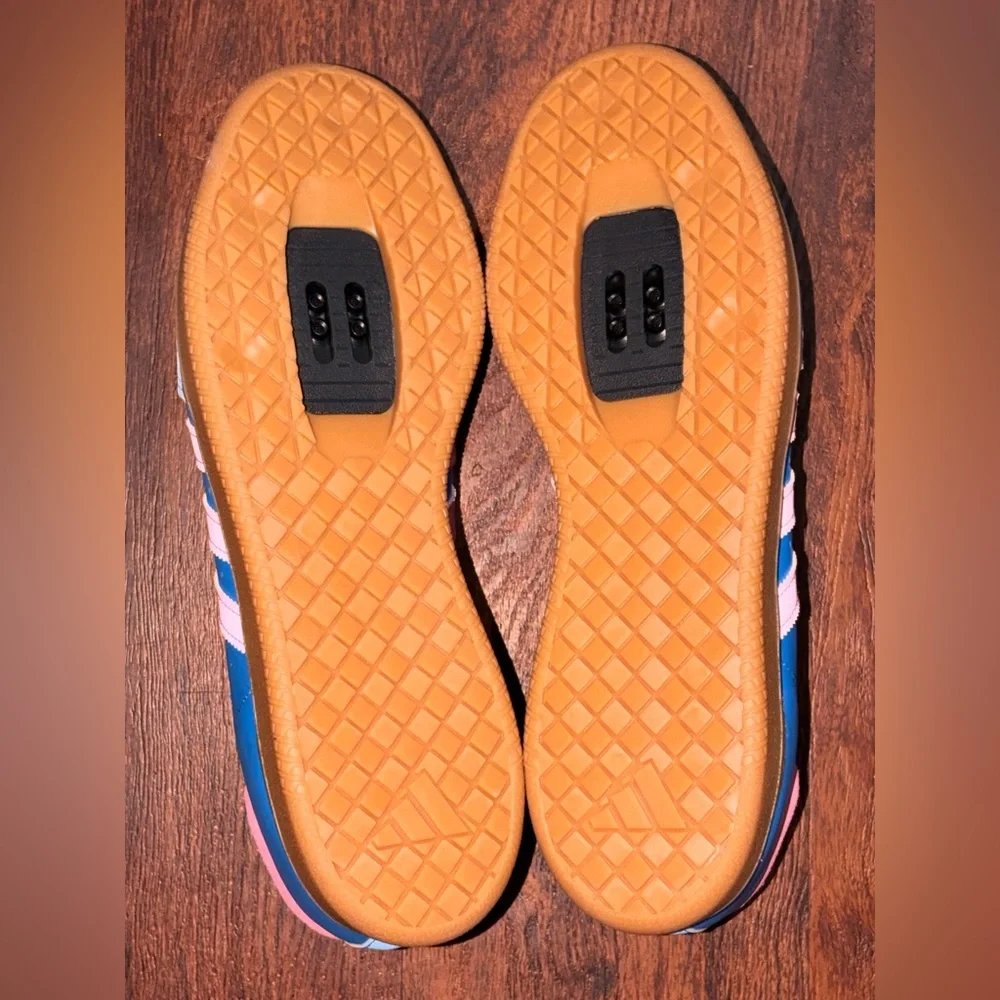Adidas size 9.5
